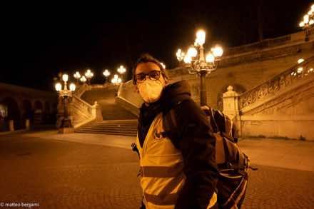 Sdraiati — fotografia di reportage di Matteo Bergami